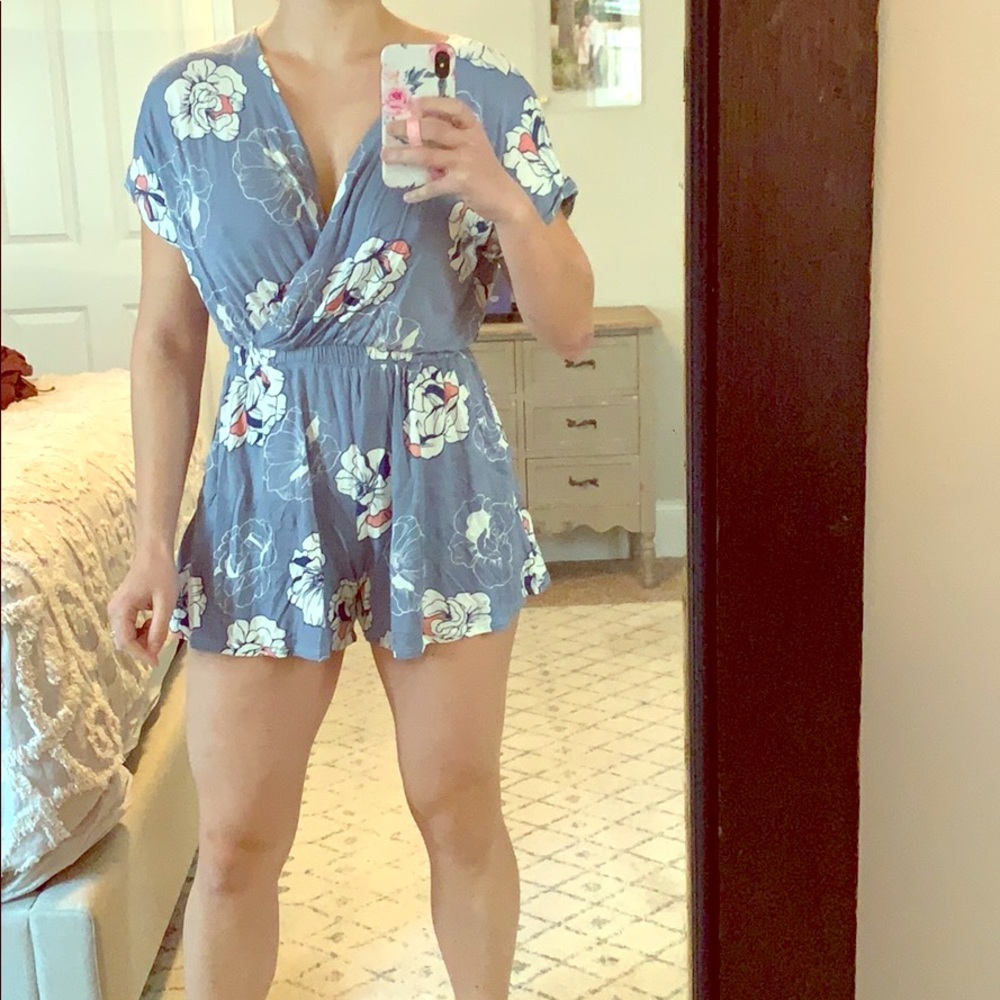 Floral romper begging to go on your beach vaca!